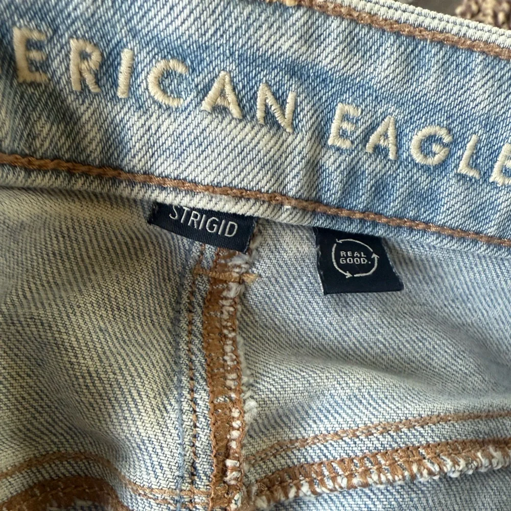 American Eagle mom jeans - Picture 5 of 9